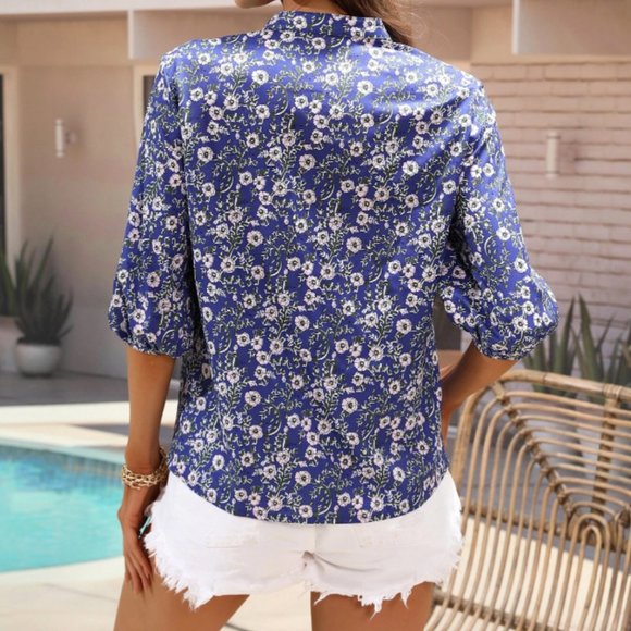 Floral Print Button Down Blouse - Picture 2 of 3